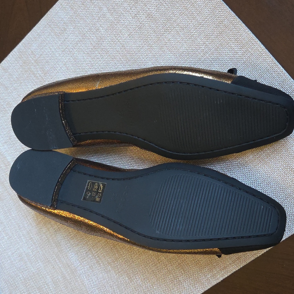 NWT! Boden! Beautiful Metallic Gold Ballet Flats. Perfect Condition! - Picture 6 of 12